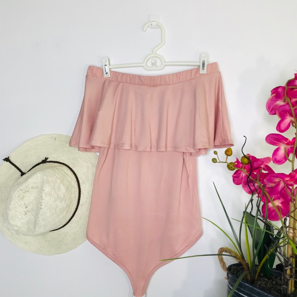 ✨Flutter Sleeve Thong Bodysuit✨
